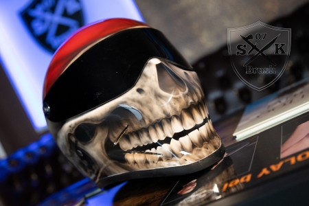 Bandyt-Crystal-airbrush-skull-helm-202311