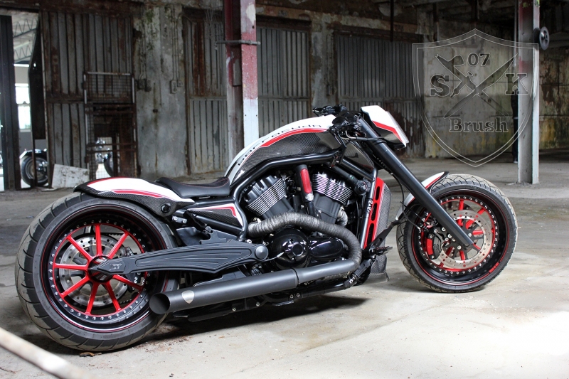 Barracuda-Harley-Davidson-Custompaint17