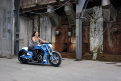 Harley-Davidson-V-Rod-Custompaint-Iceman14