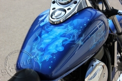 honda-shadow-airbrush-custompaint-lackierung-design-candy-blue-flames-maske-3