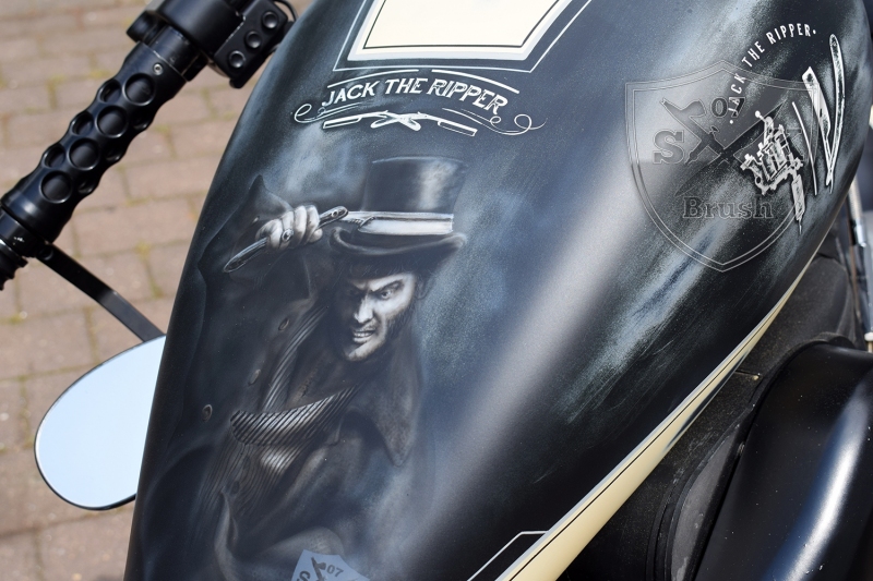Jack-the-Ripper-Airbrush-Custombike5