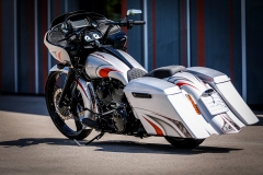 Streetglide-Harley-Davidson-Airbrush-Lackierung-Silber-Candy-Pinstripes-Orange-www.jacklinfotos.com-8